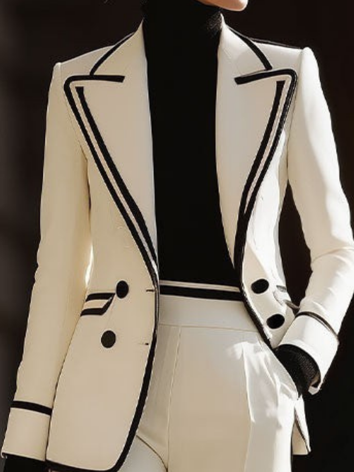 Hildegarda – ensemble de costume à double boutonnage