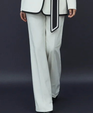 Giovanna – tenue élégante pour femmes au bureau